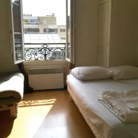 Small Cheap Studio Chill Lachaise Bastille Apartamento *